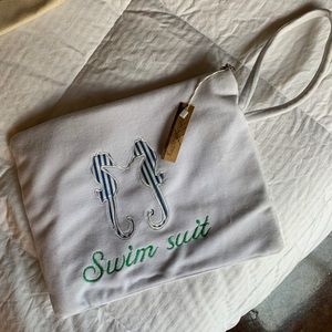 NWT: baiting suit bag